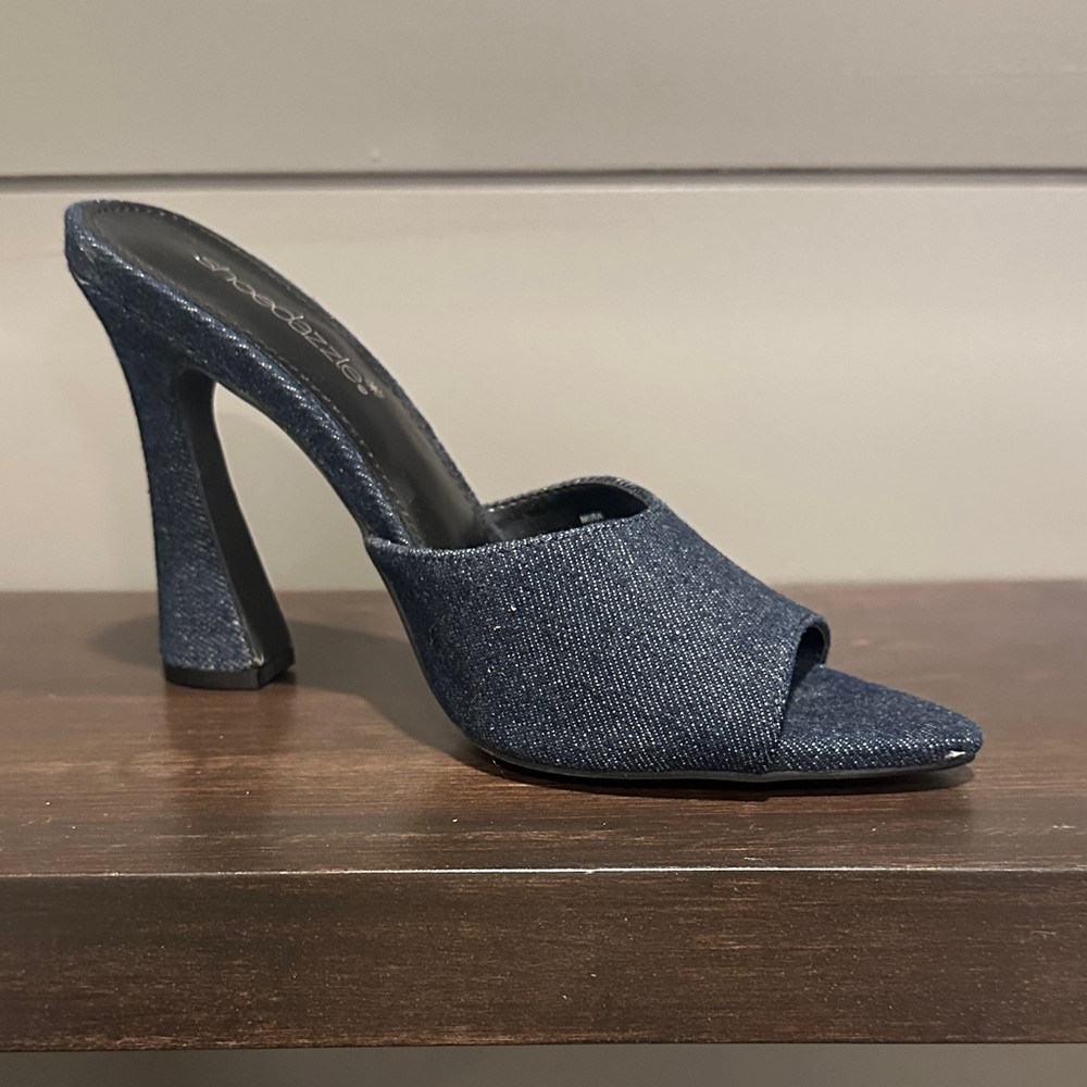 Shoe‎ Dazzle Denim Blue Heels